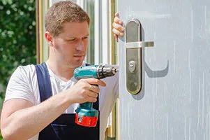 Super Locksmith Service Everett, WA 425-256-3018 - lock-changing