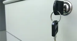 Super Locksmith Service Everett, WA 425-256-3018 - unlocking-file-cabinet